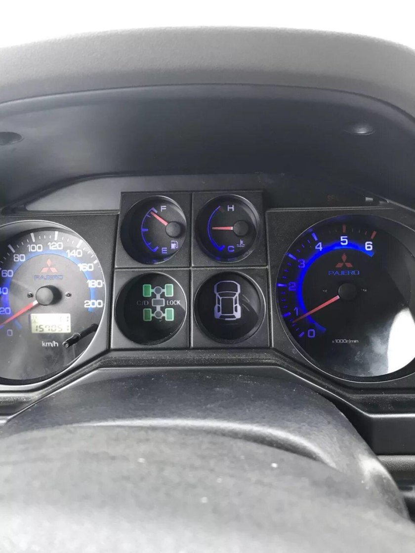 Панель приборов Паджеро 3 3.2 дизель