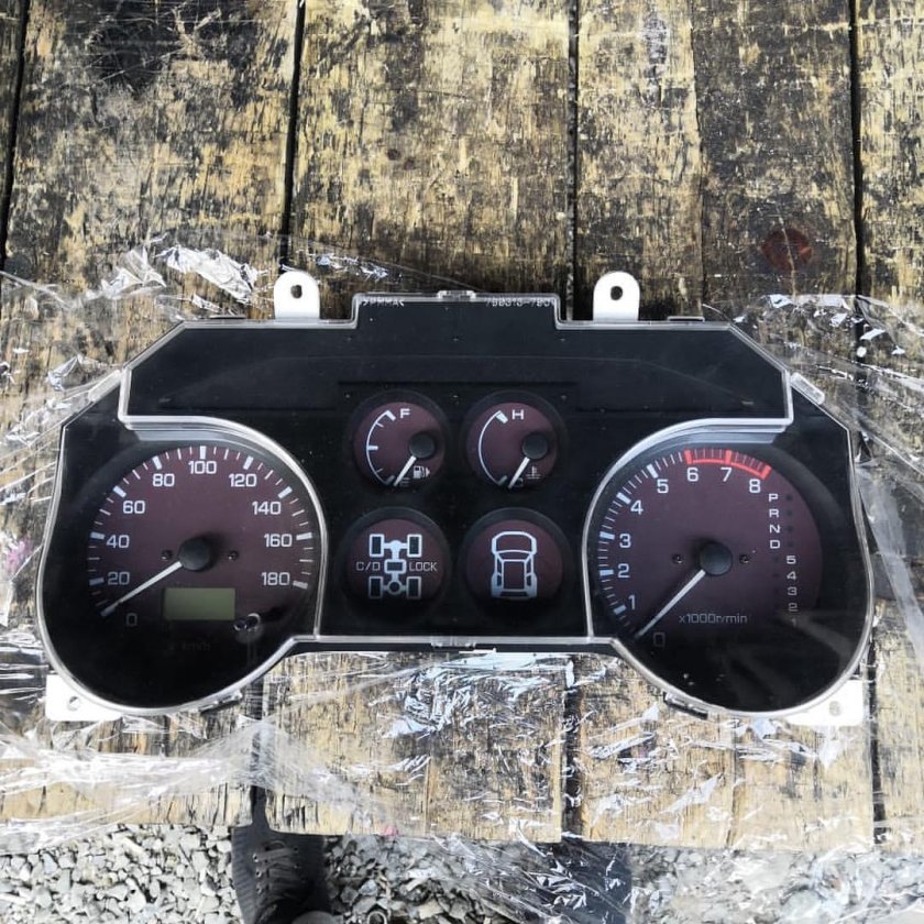 Панель приборов Паджеро 3 3.2 дизель
