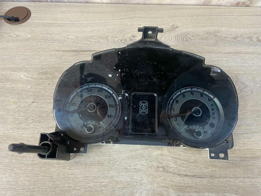 Щиток приборов Митсубиси Делика