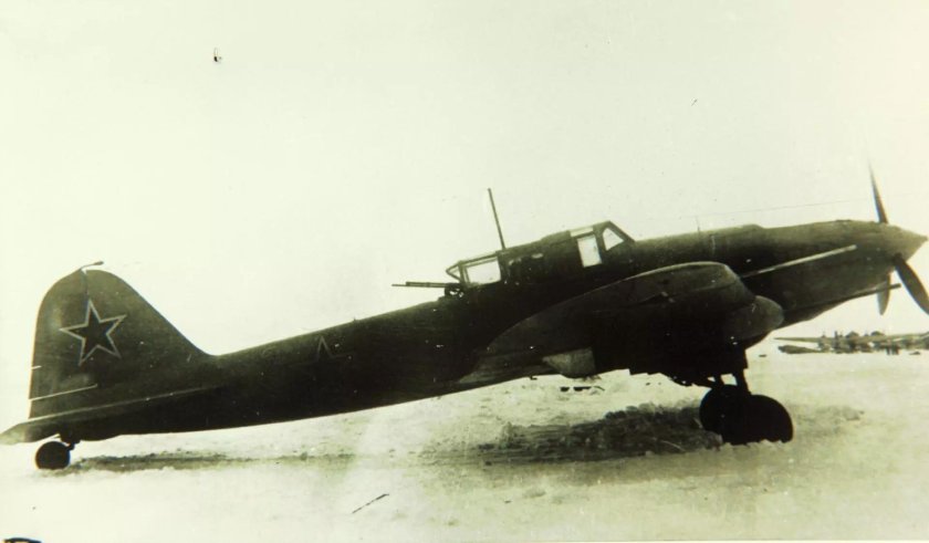 Самолет ил 2