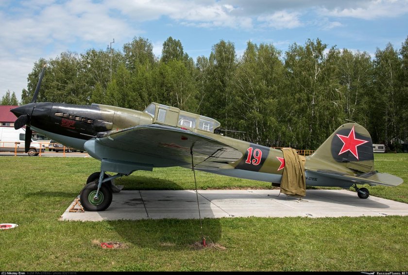 Самолёт ил-2 Штурмовик