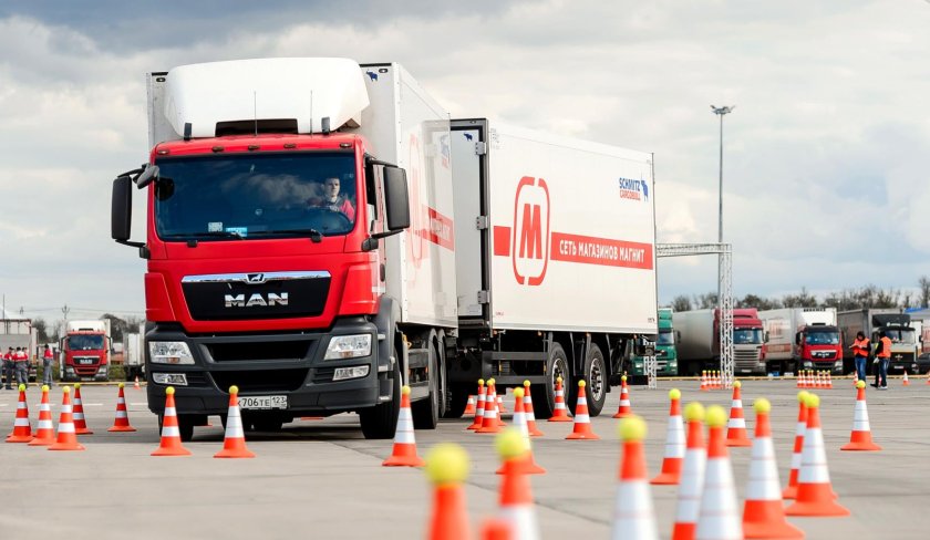 Водитель магнит