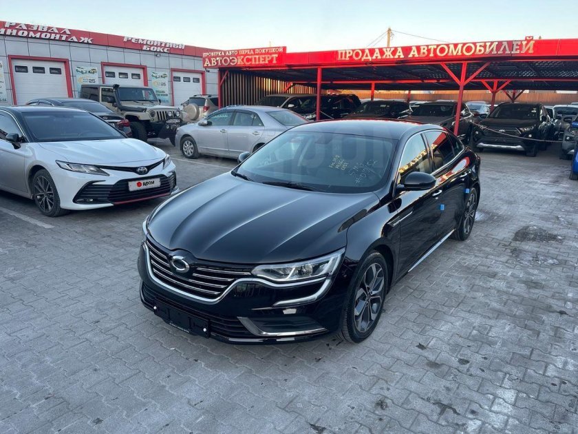 Рено автомобиль года