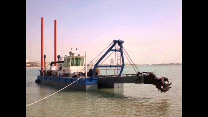 Одночерпаковый грейферный земснаряд