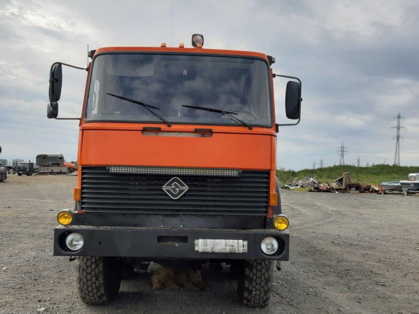 Автомобили грузовые