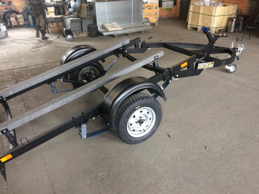 Лодочный прицеп Спартак 4.2