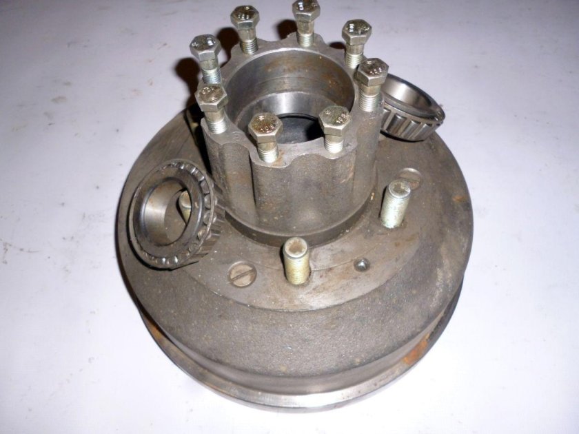 Ступица колеса ГАЗ 3302 задняя