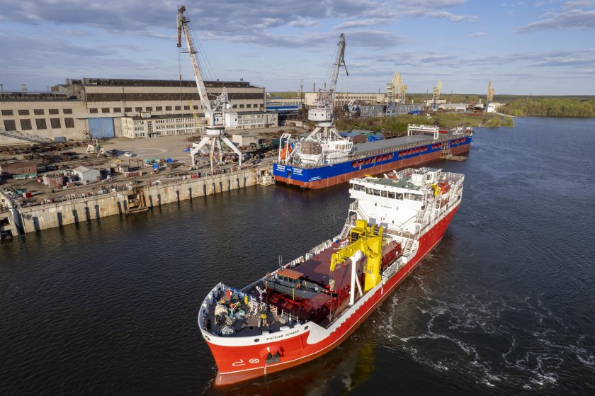 Судно Анатолий Чернеев