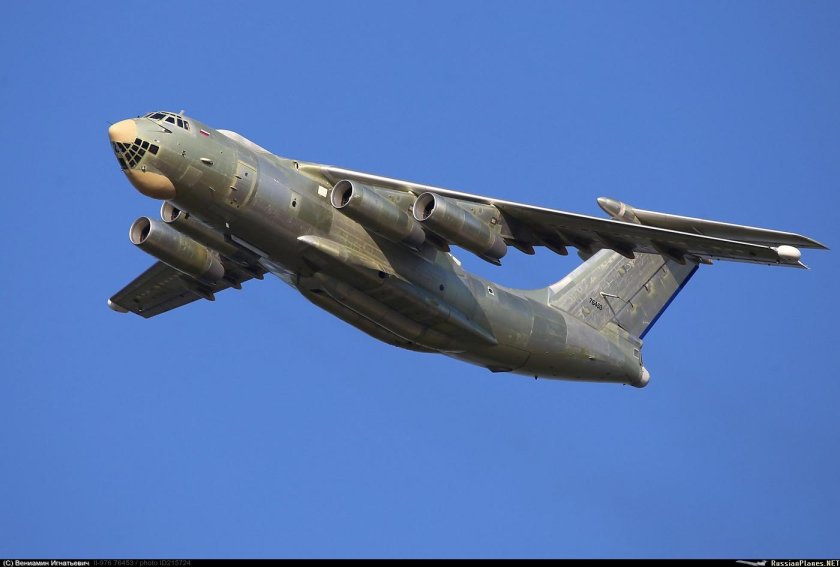 Ил 276 военно транспортный самолёт