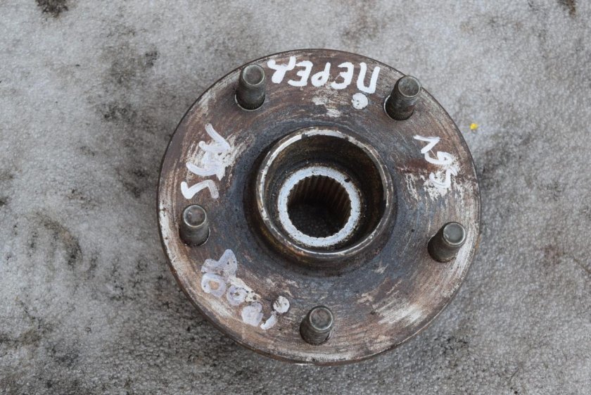 Ступица Suzuki Grand Vitara