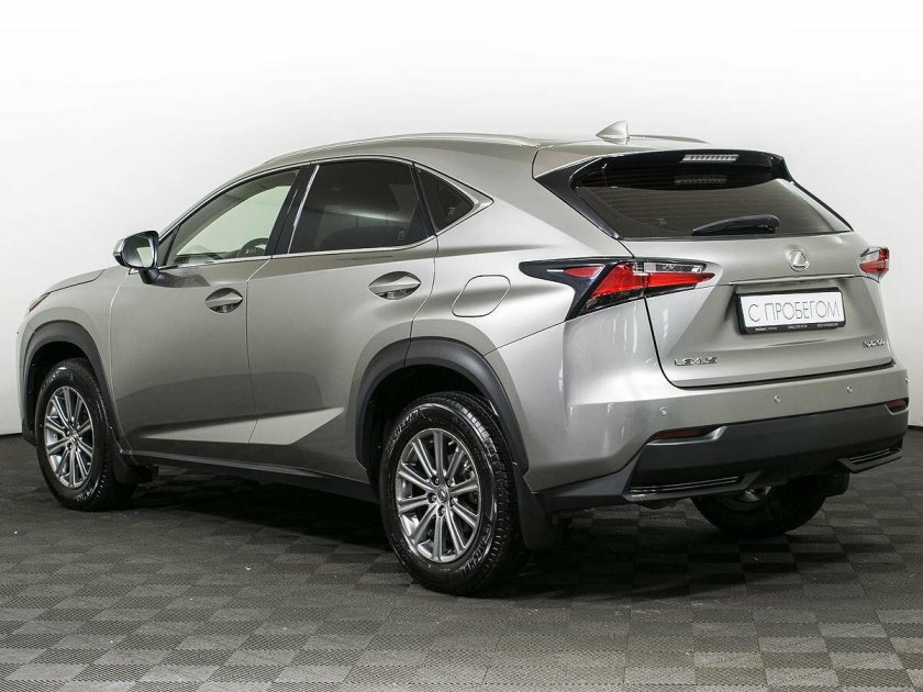 Лексус кроссовер NX 200