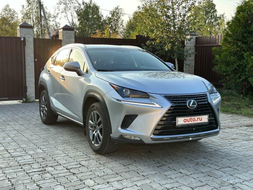 Рестайлинг Лексус НХ 200 2017