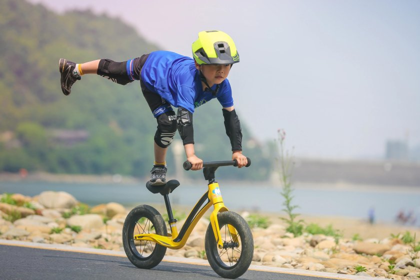 Montasen беговел