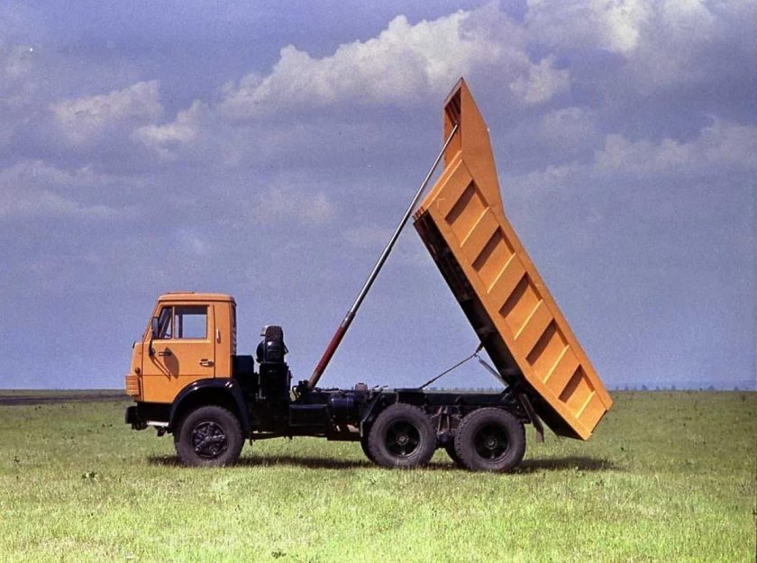 КАМАЗ 5511 самосвал