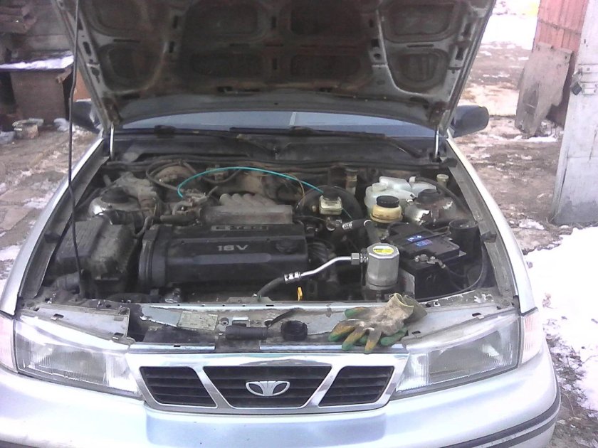 Нексия под капотом