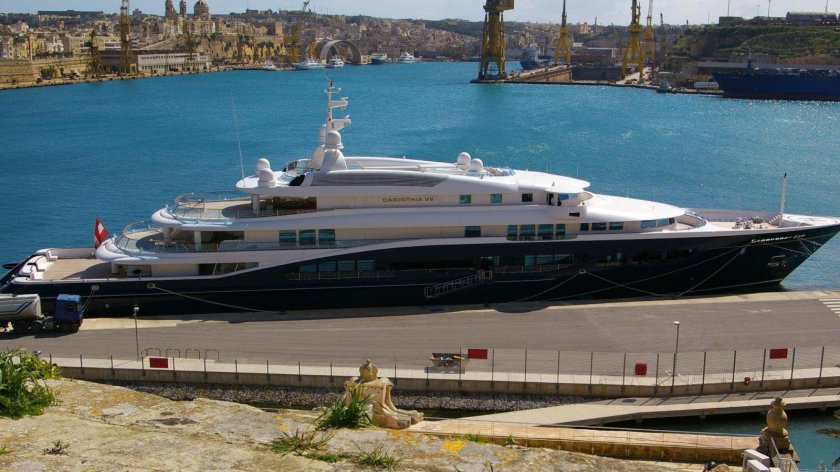 Яхта Каринтия 7