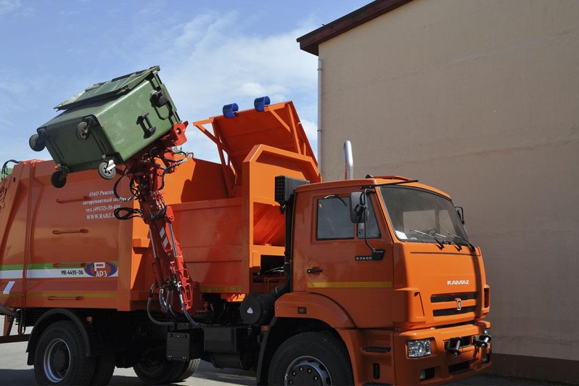 Мусоровоз КАМАЗ 4555 06