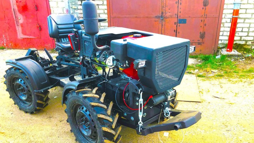 Мини-трактор "Добрыня т-15" 4×4