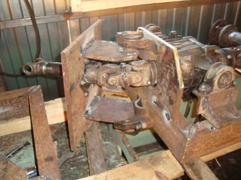 Узел перелома трактора т 150