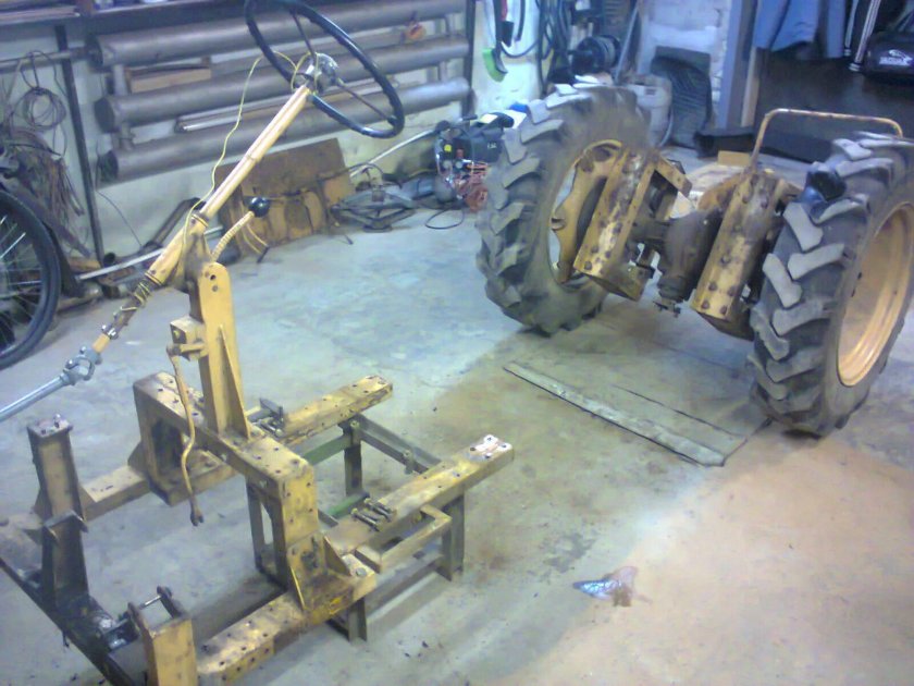 Трактор переломка 4х4 двигатель т40