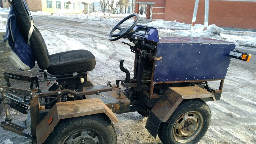 Трактор переломка ВТЗ