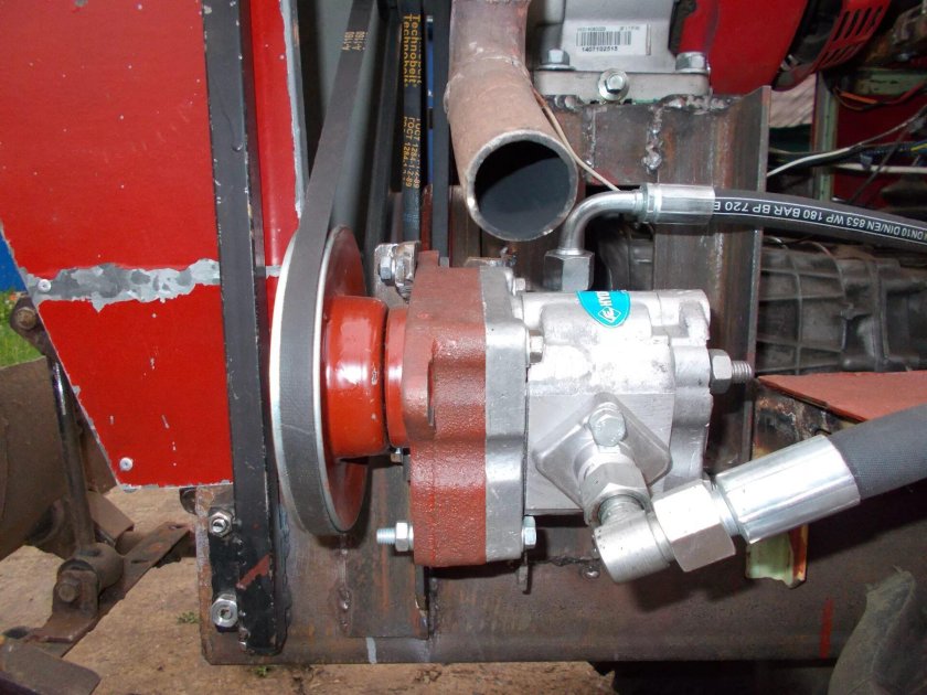 Трактор переломка с гидравликой