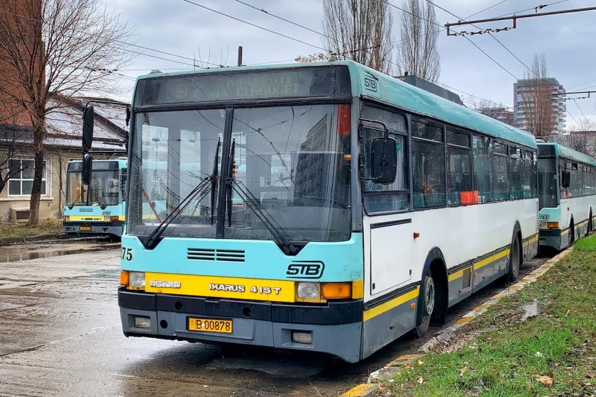 Ikarus 415