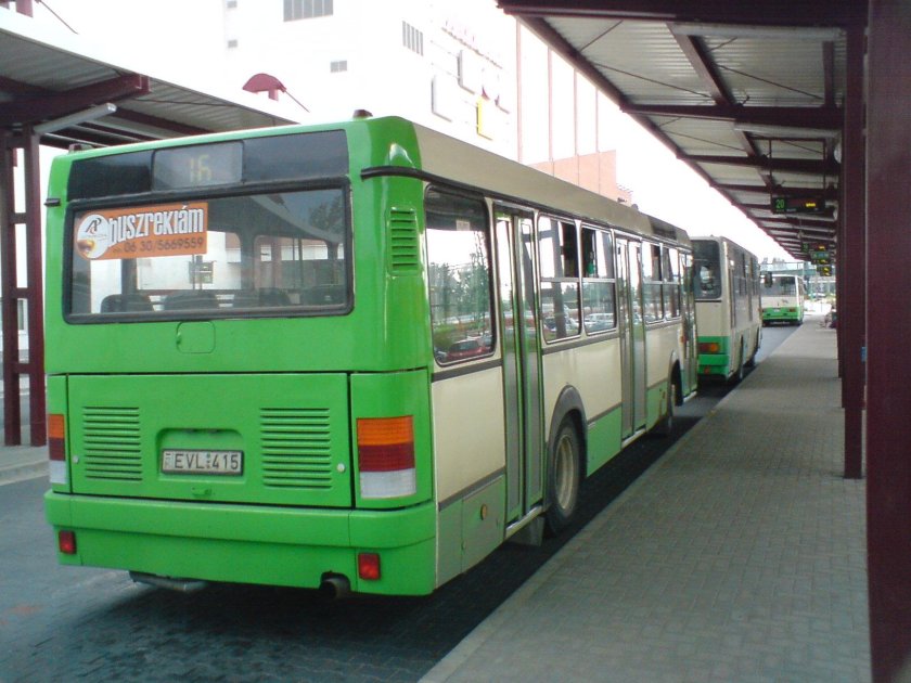 Ikarus 415