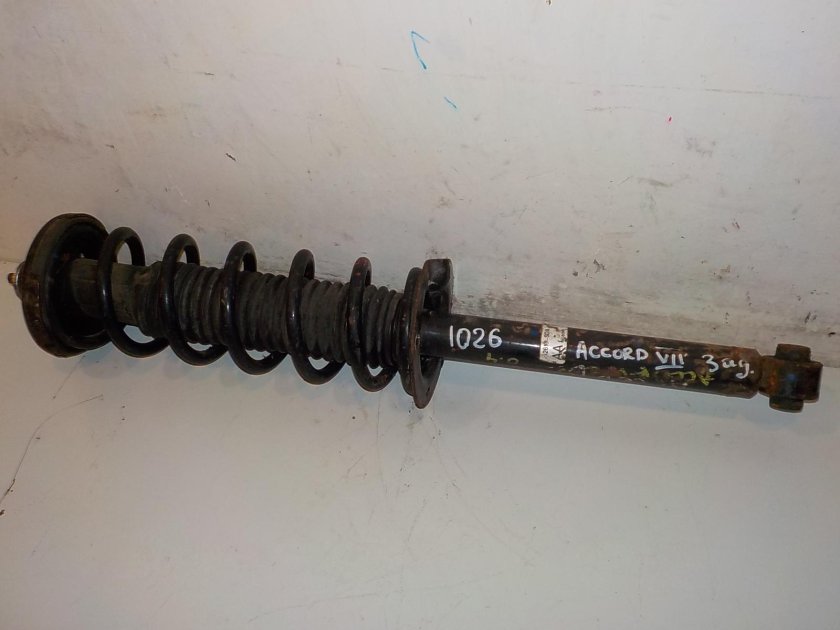 Амортизаторы на Хонда Аккорд 7