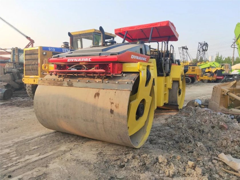 Каток для асфальта