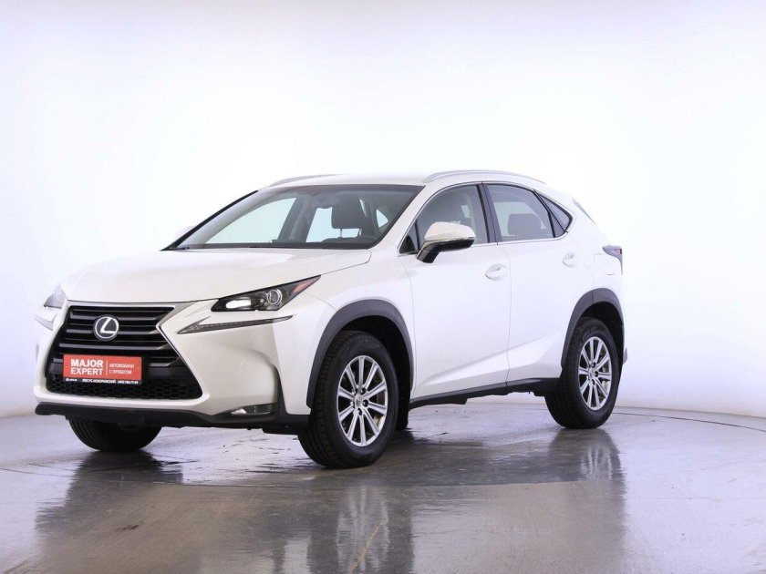 Лексус NX 200 2015 года