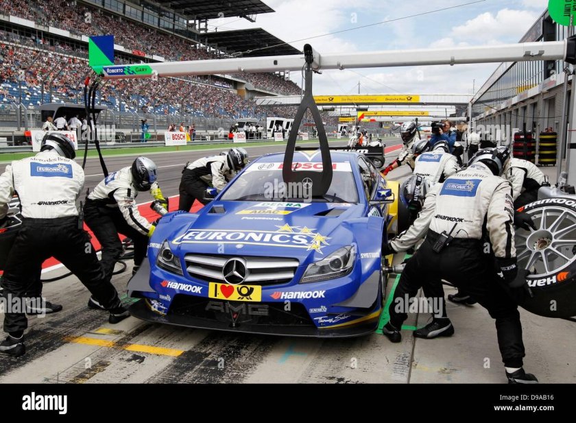 Виталий Петров Мерседес