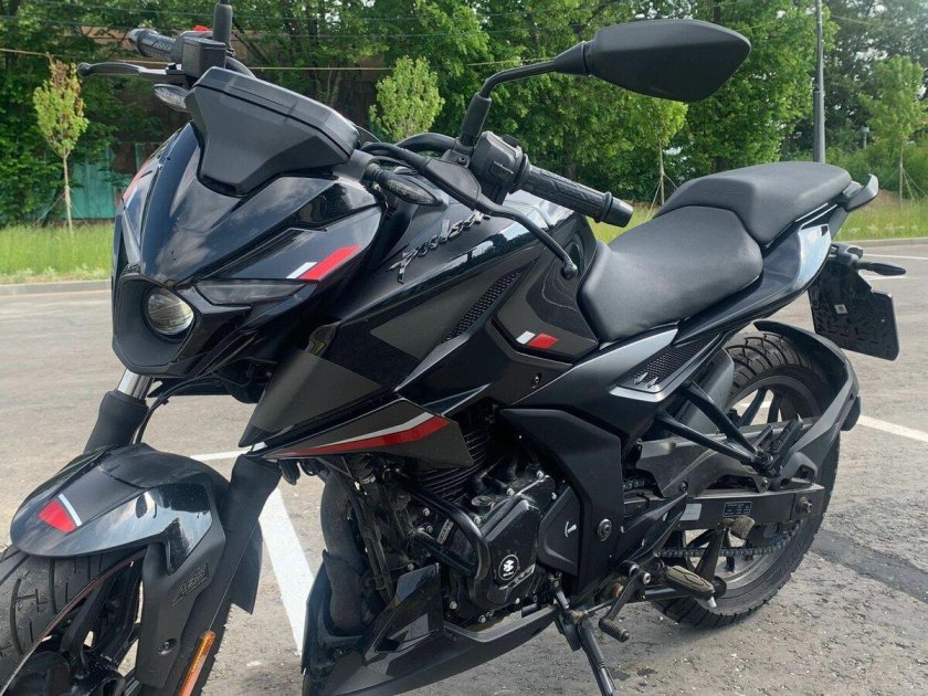 Bajaj pulsar ns 200