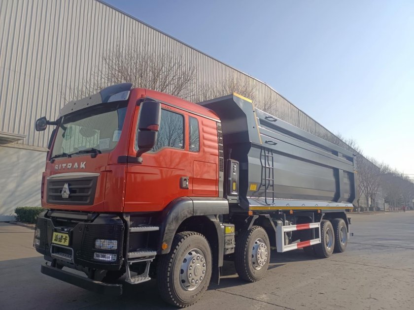 Самосвал Sitrak c7h 8х4