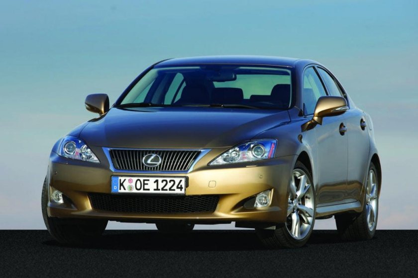 Лексус is 220d