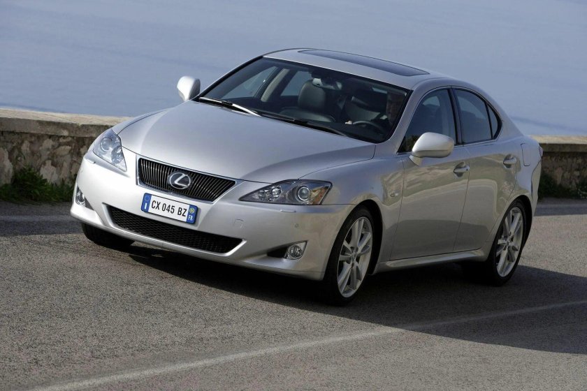 Lexus is 250 2 поколения