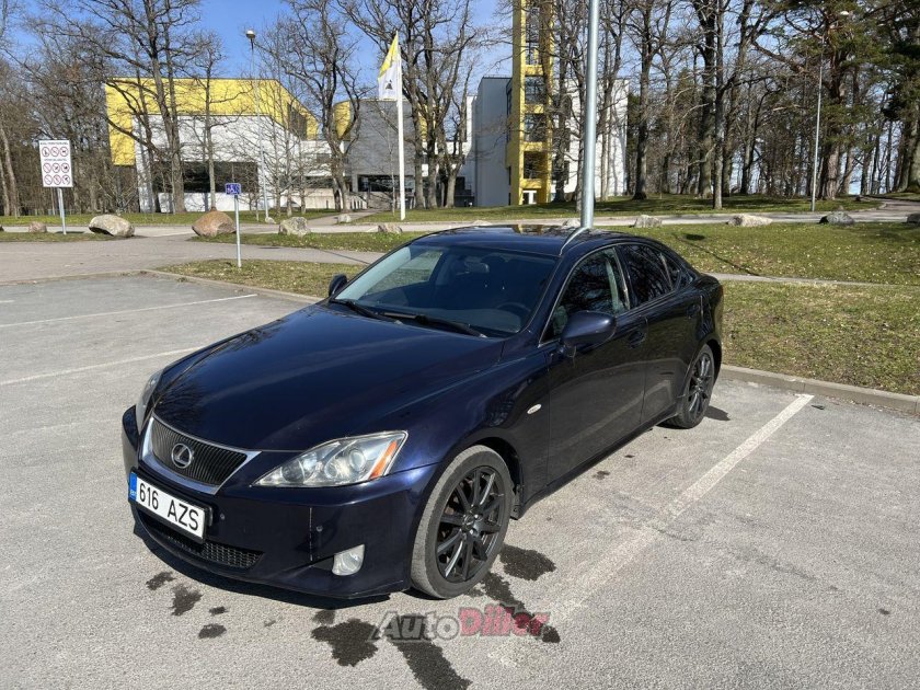 Lexus is 220