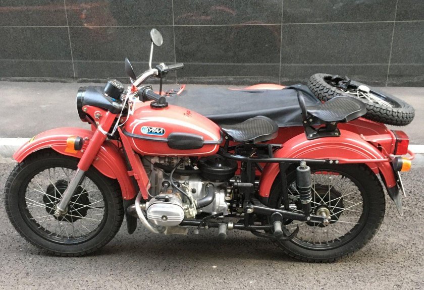 Мотоцикл Урал ИМЗ-8.103