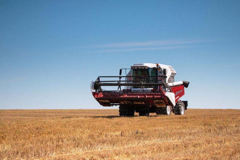 Зерноуборочный комбайн s300 Nova 340