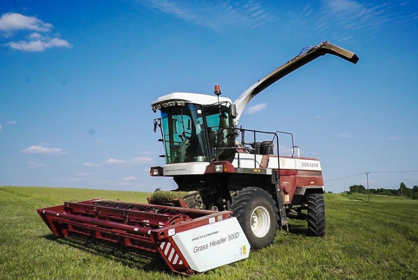 Кормоуборочный комбайн Дон 680