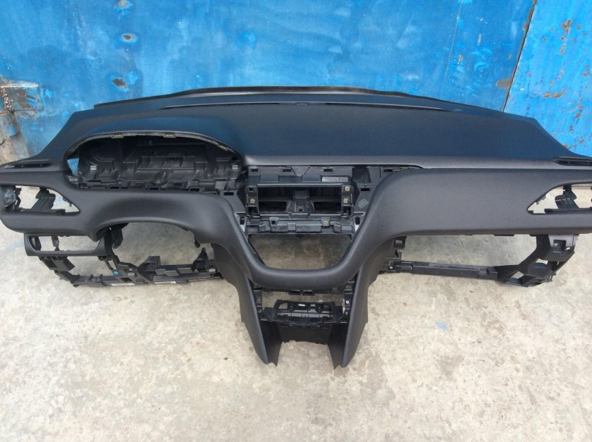 Пежо 208 Торпедо