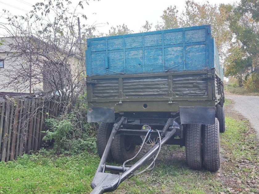 Прицеп бортовой маз 8926