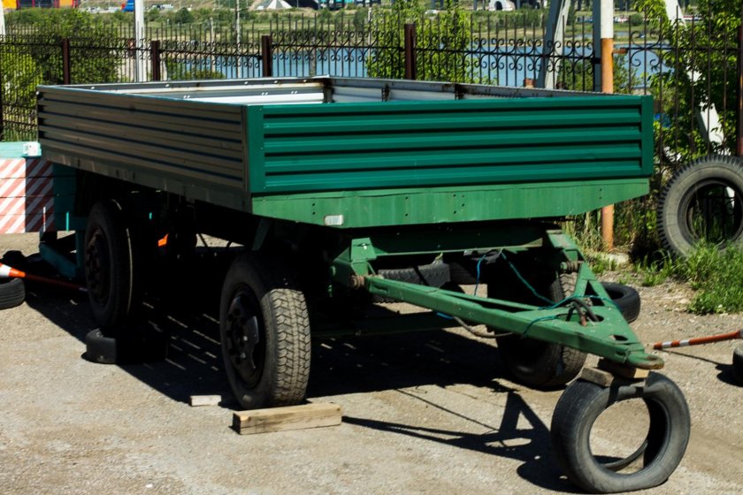 Прицеп ЗИЛ ГКБ 817