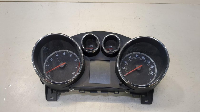 Приборная панель астра j