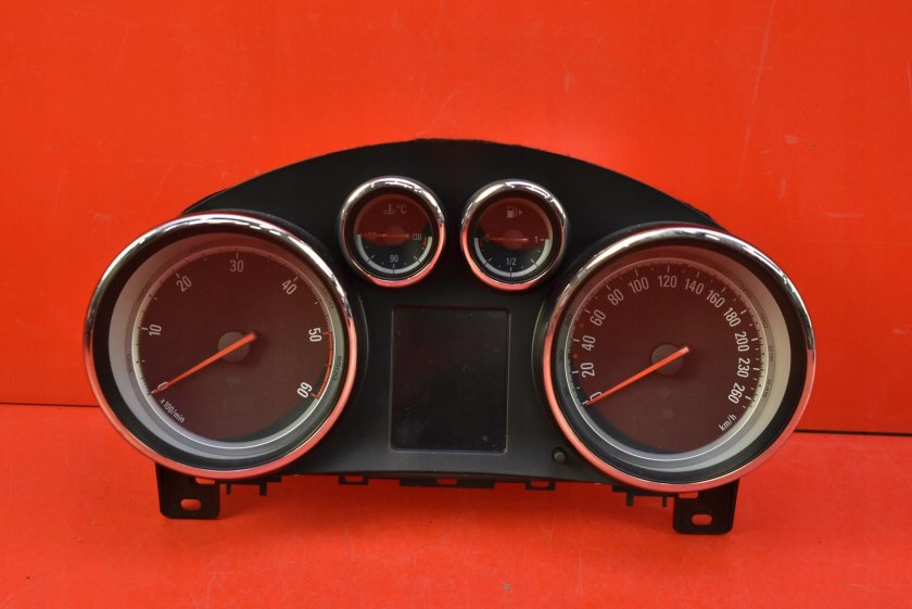 Опель Астра Джи приборная панель