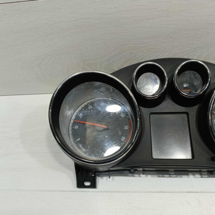 Приборная панель опель инсигния 2011