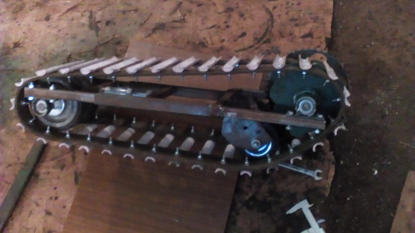 Привод гусеницы Буран