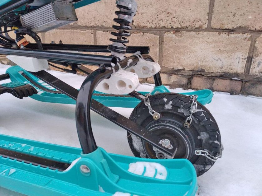 Гусеничный модуль для снегоката