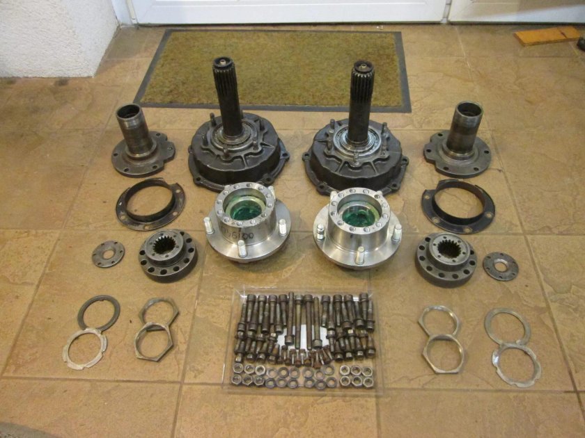 Бортовой редуктор переднего моста УАЗ 469