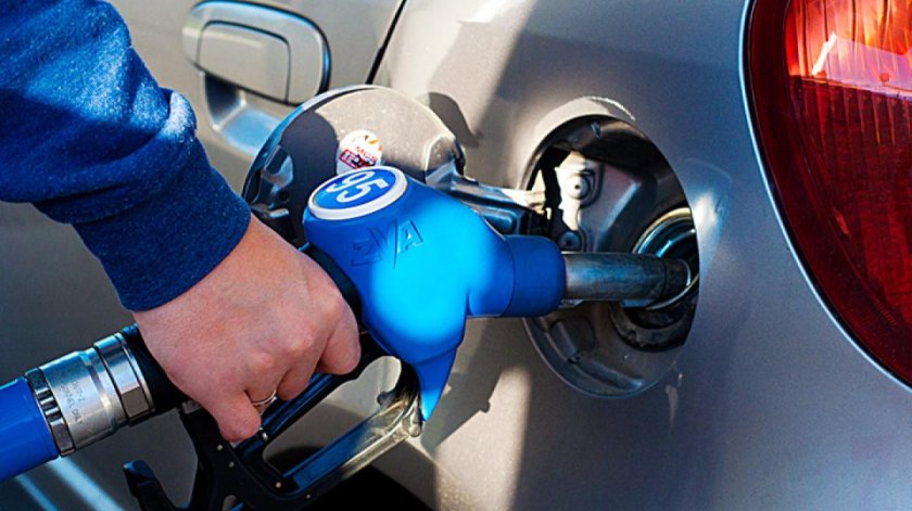 Машина на бензине